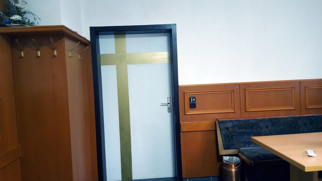 Gaestezimmer I Neo1 Apartment Staufenberg (Lower-Saxony)
